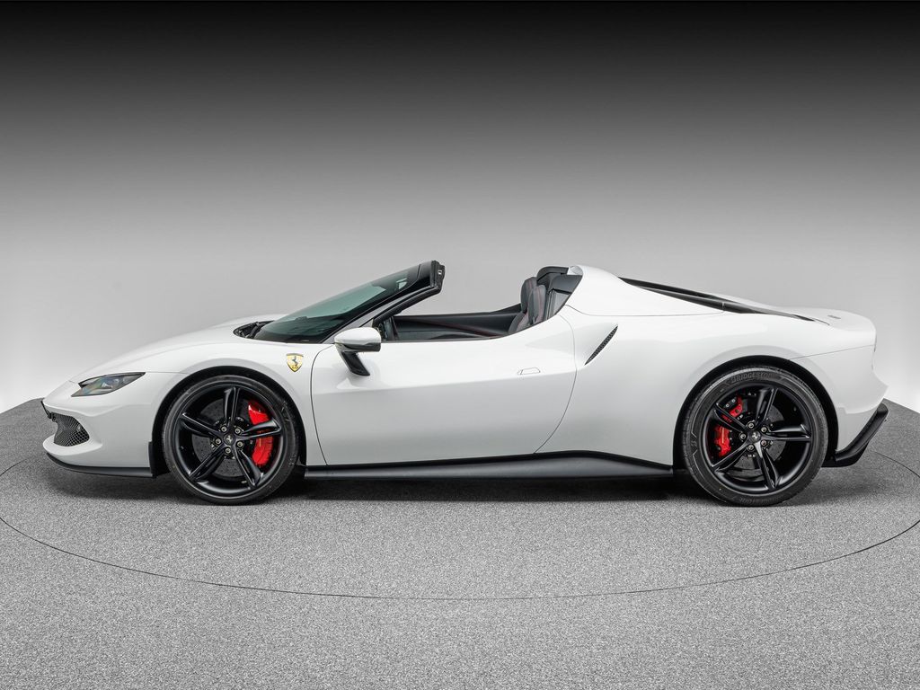 Ferrari 296 GTS 2025