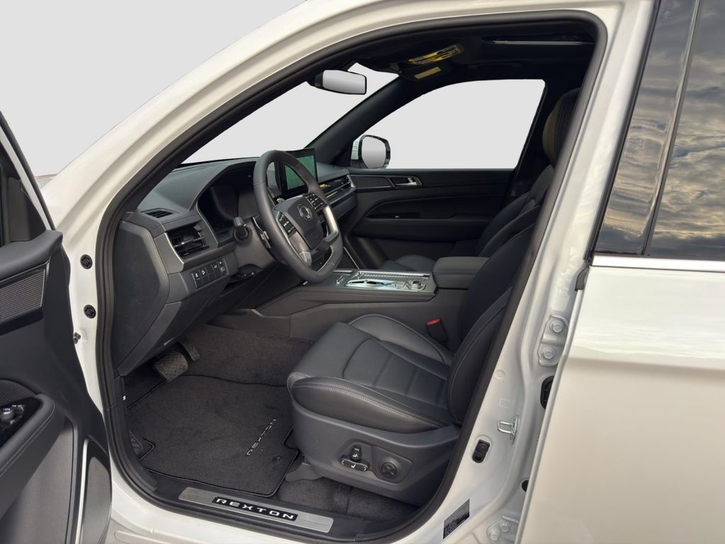 KGM Rexton 2025