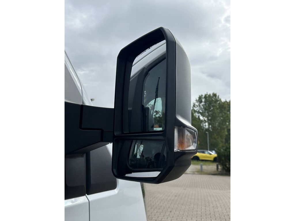 Nissan Interstar 2025