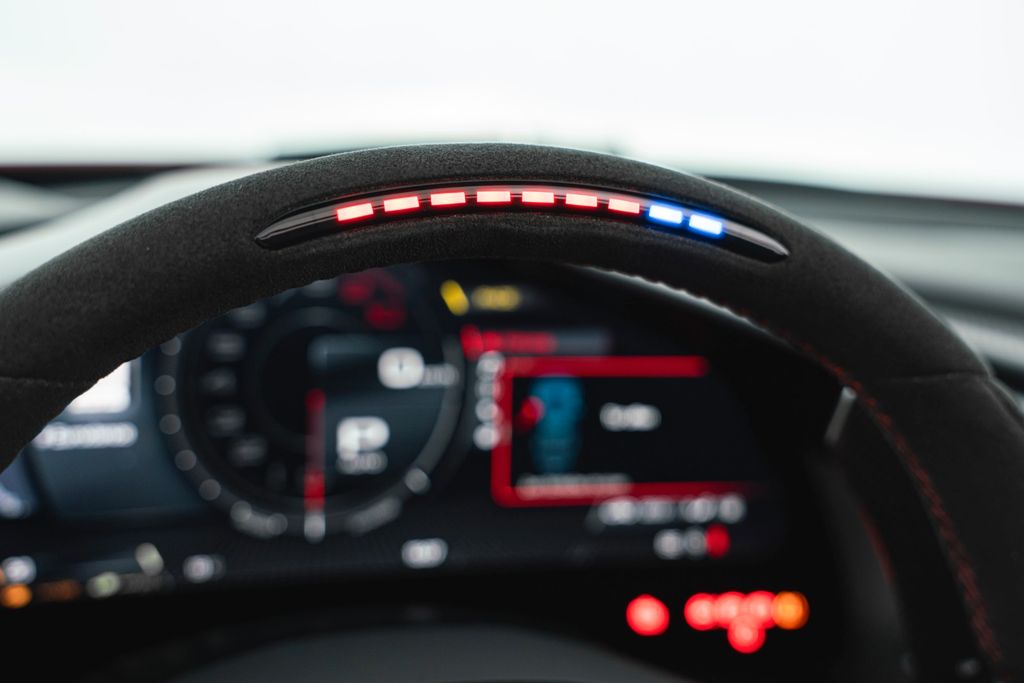 Ferrari 296 GTS 2024