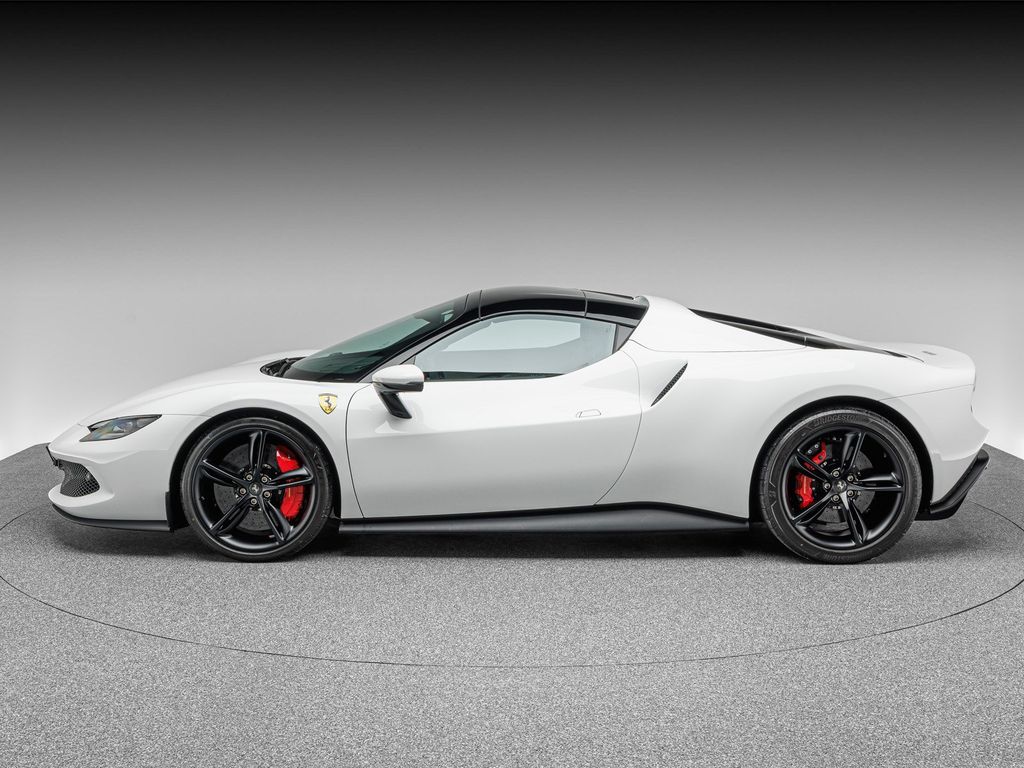 Ferrari 296 GTS 2025