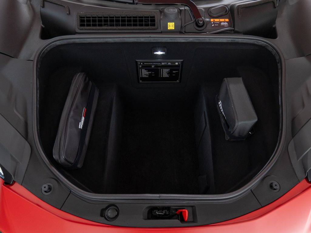 Ferrari 296 GTS 2024