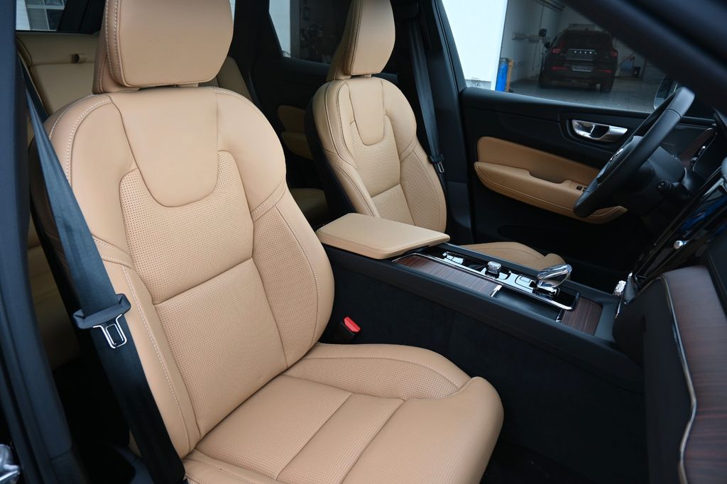 Volvo XC60 2024