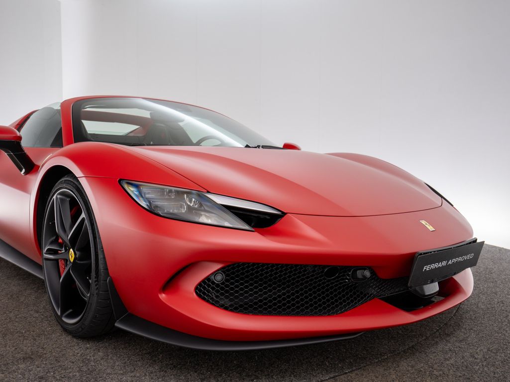 Ferrari 296 GTS 2024