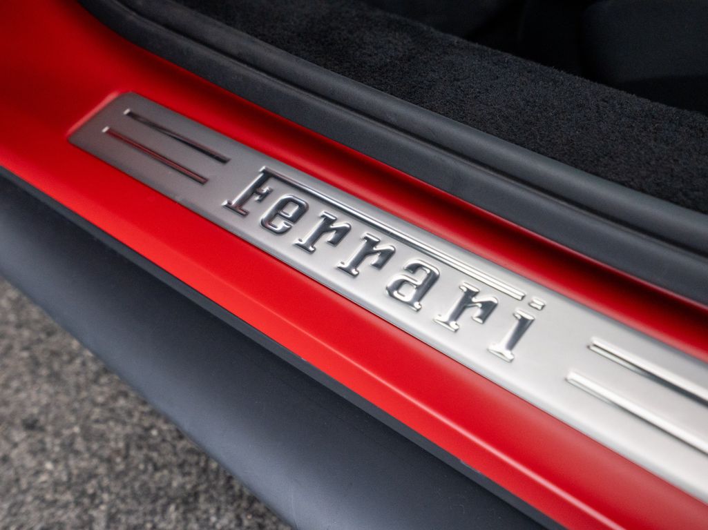 Ferrari 296 GTS 2024