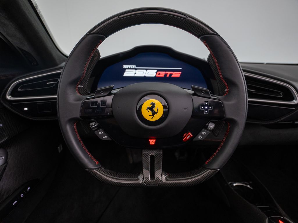 Ferrari 296 GTS 2024