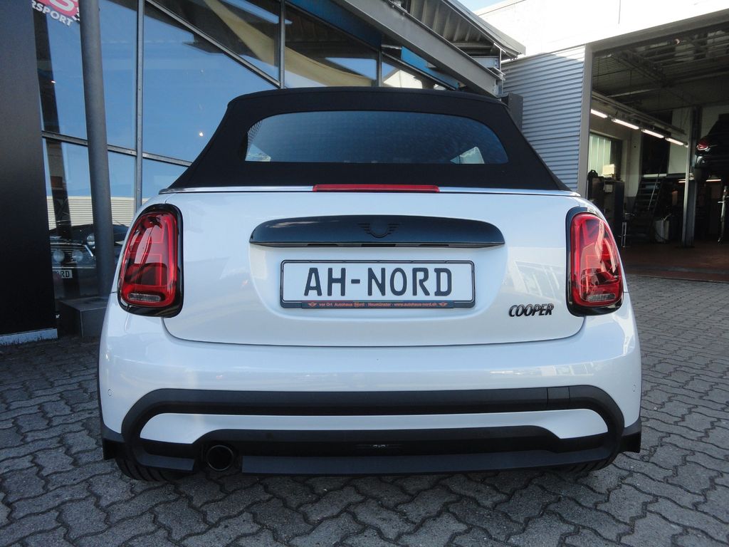 MINI Cooper Cabrio 2024