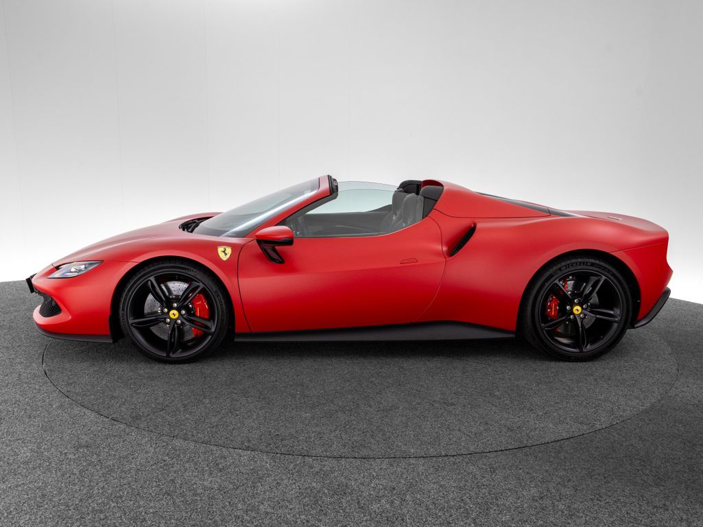 Ferrari 296 GTS 2024