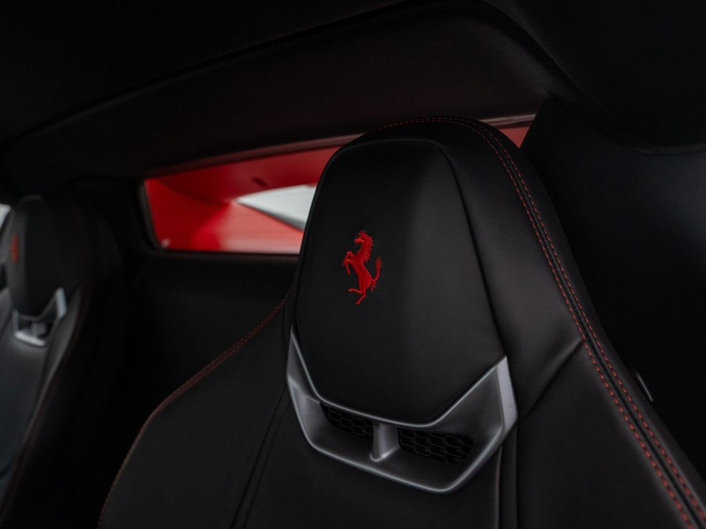 Ferrari 296 GTS 2024