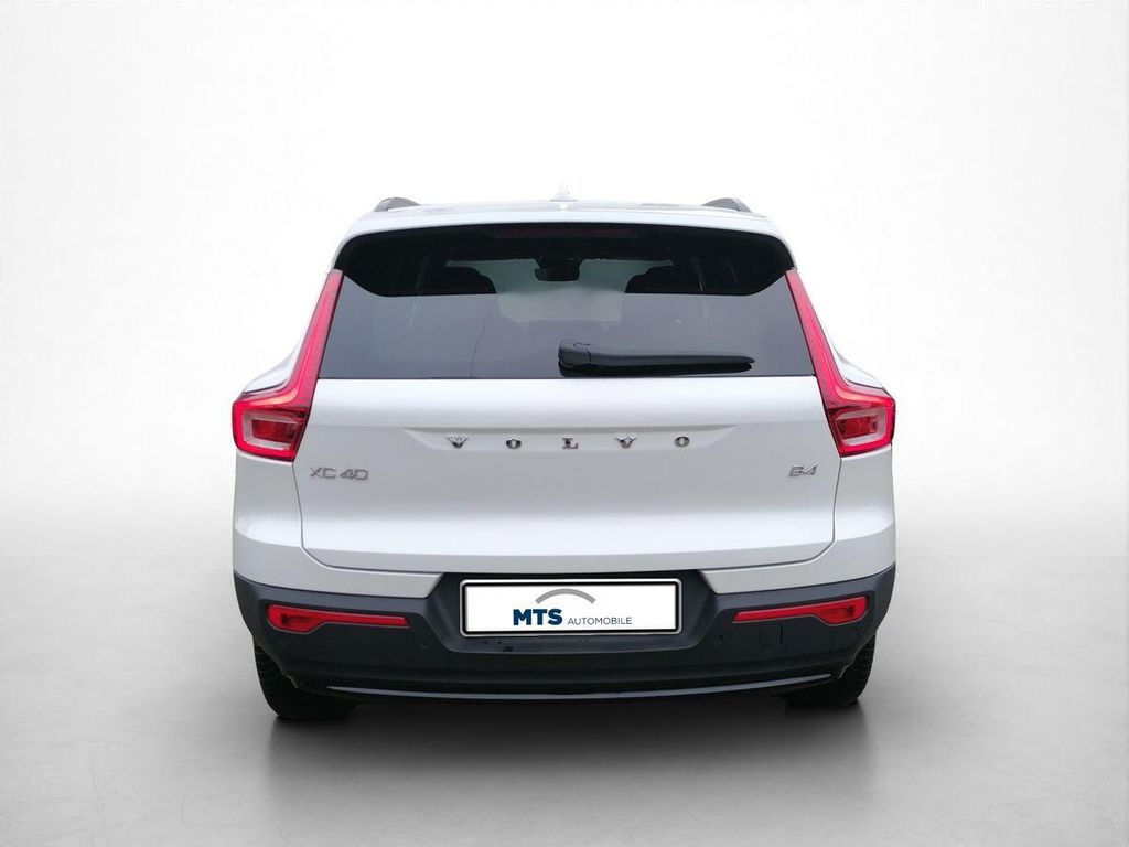 Volvo XC40 2024