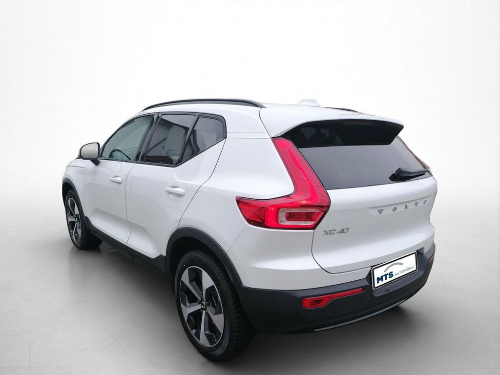 Volvo XC40 2024