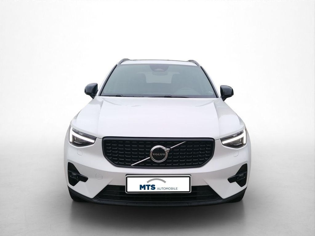 Volvo XC40 2024