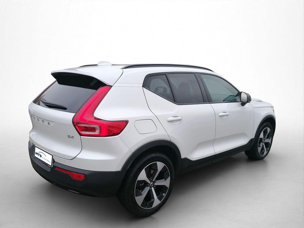 Volvo XC40 2024