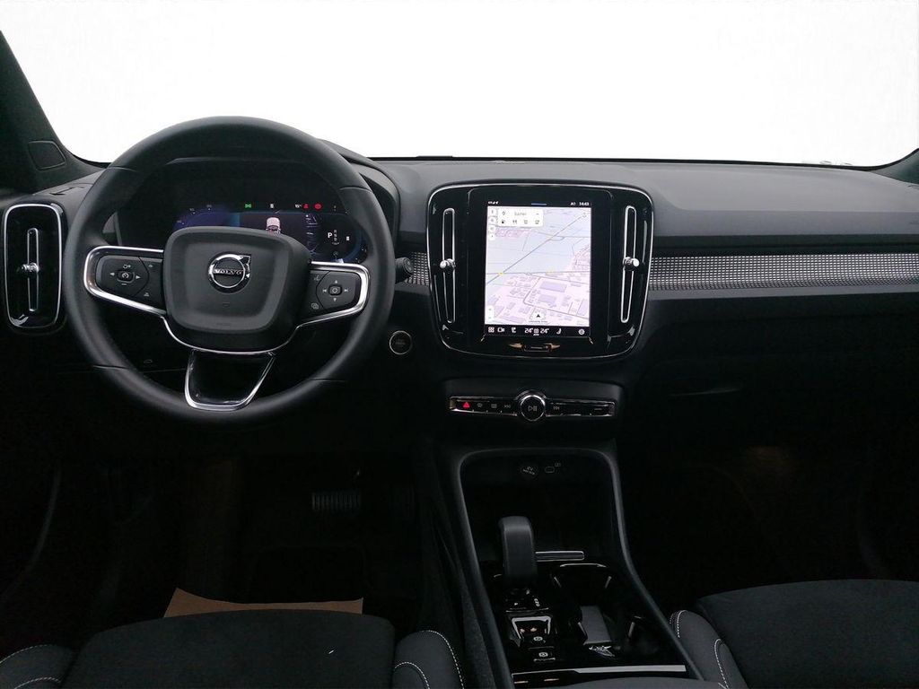 Volvo XC40 2024