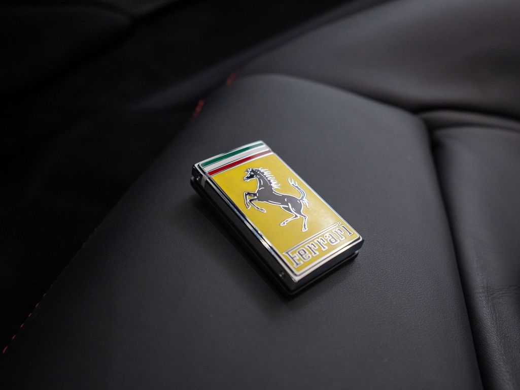 Ferrari 296 GTS 2024