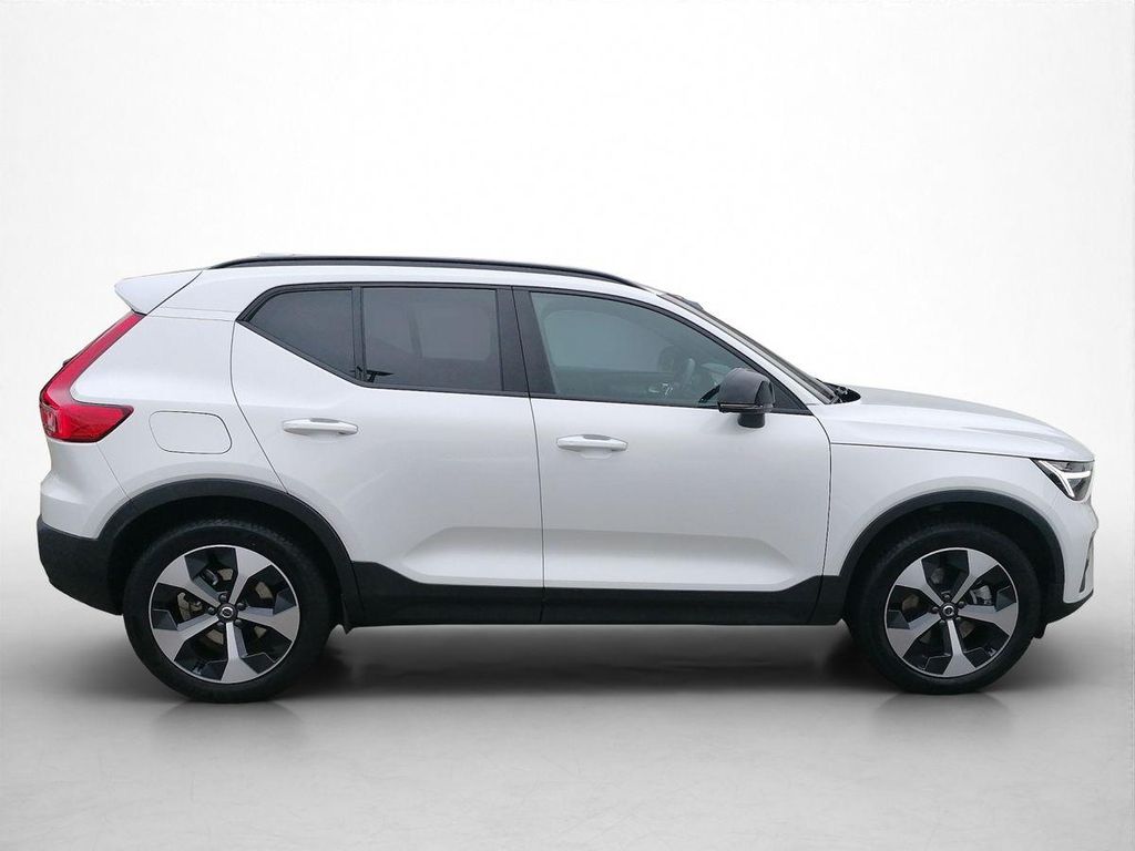 Volvo XC40 2024