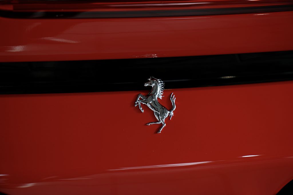 Ferrari SF90 2024