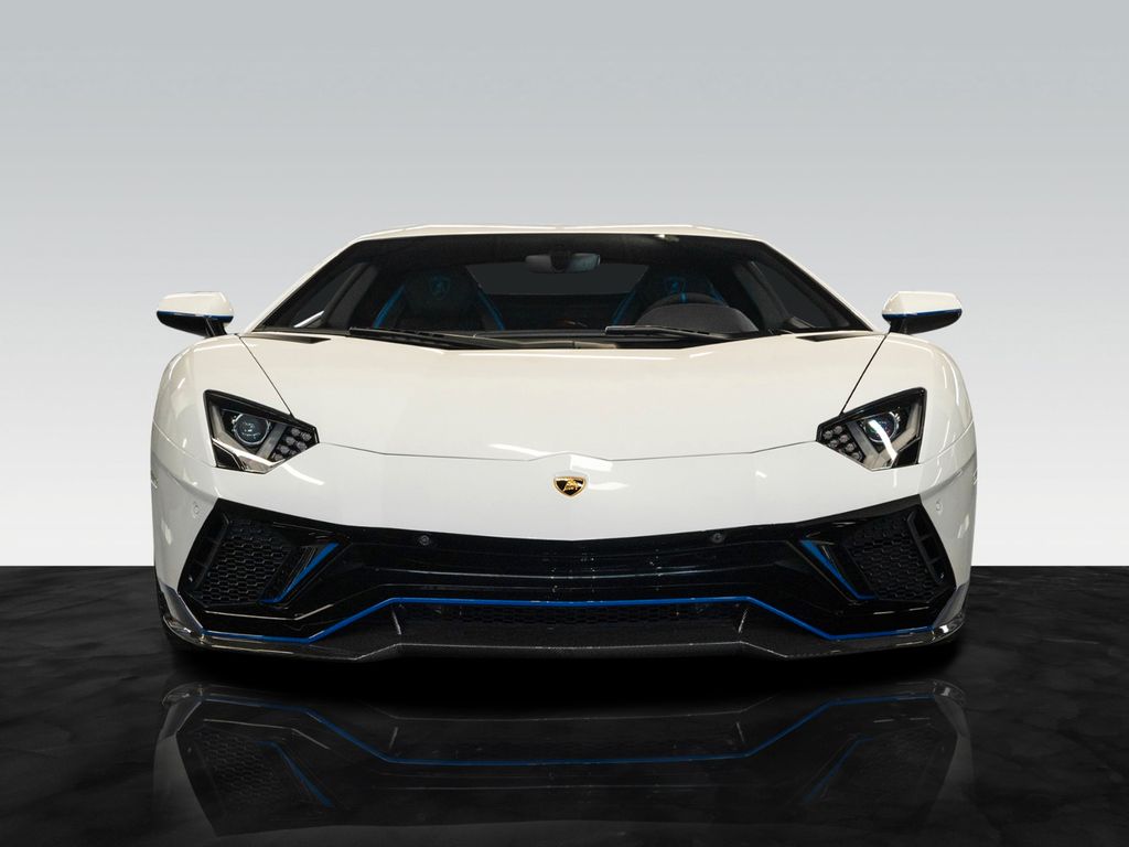 Lamborghini Aventador 2022