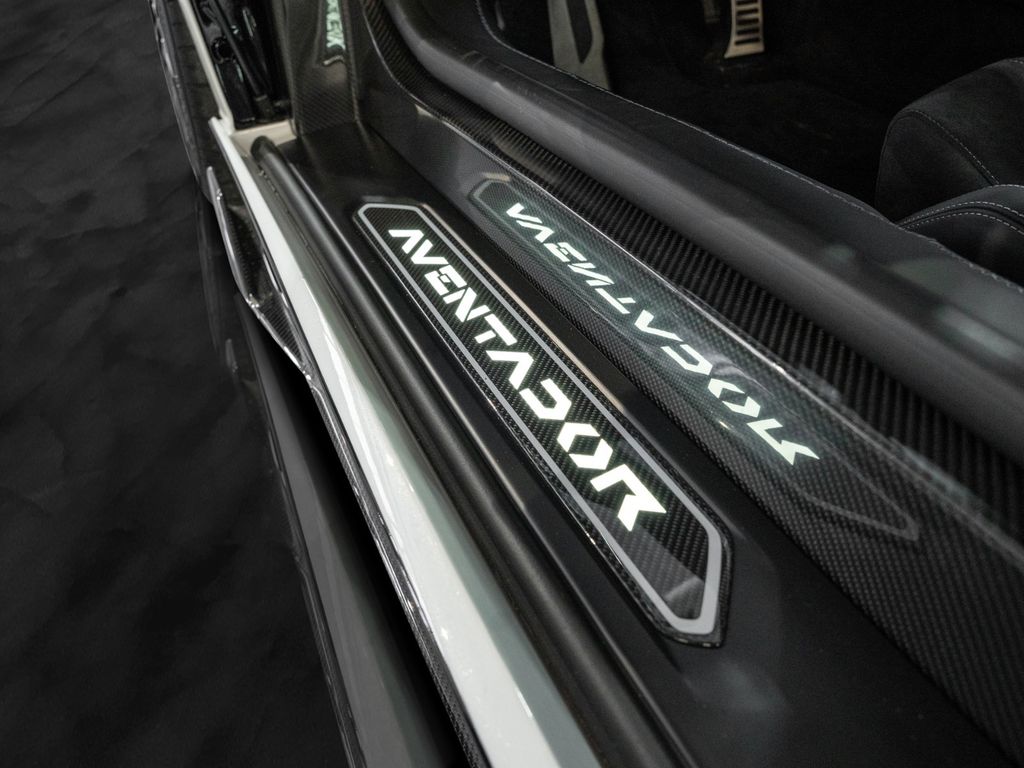 Lamborghini Aventador 2022
