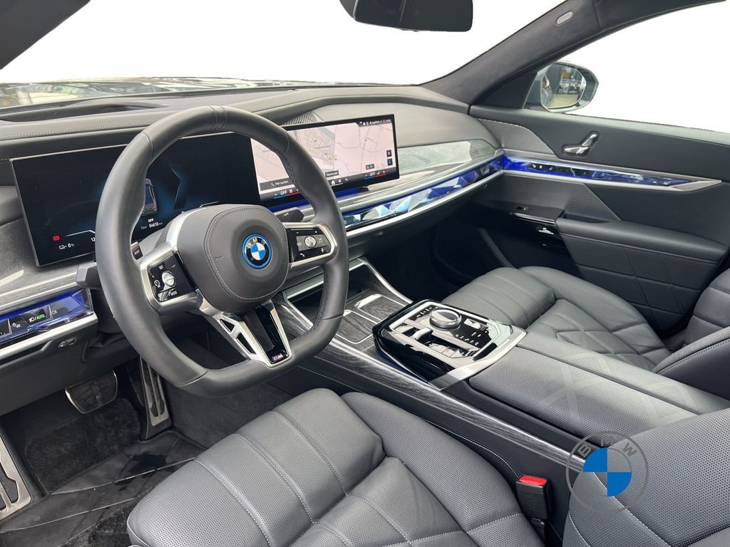 BMW i7 2024