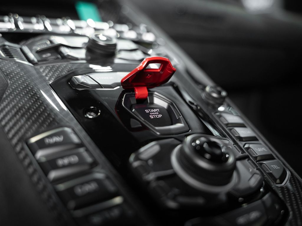 Lamborghini Aventador 2022