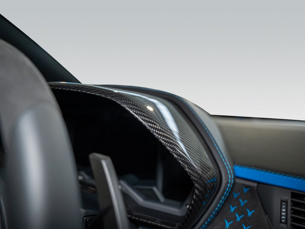 Lamborghini Aventador 2022