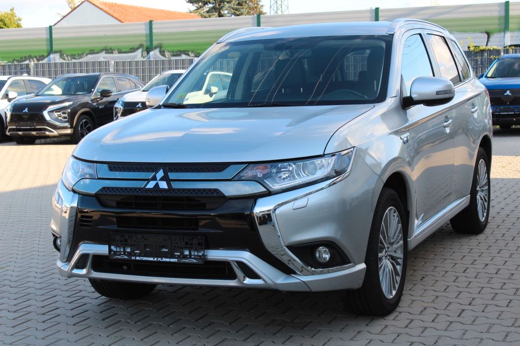 Mitsubishi Outlander 2021