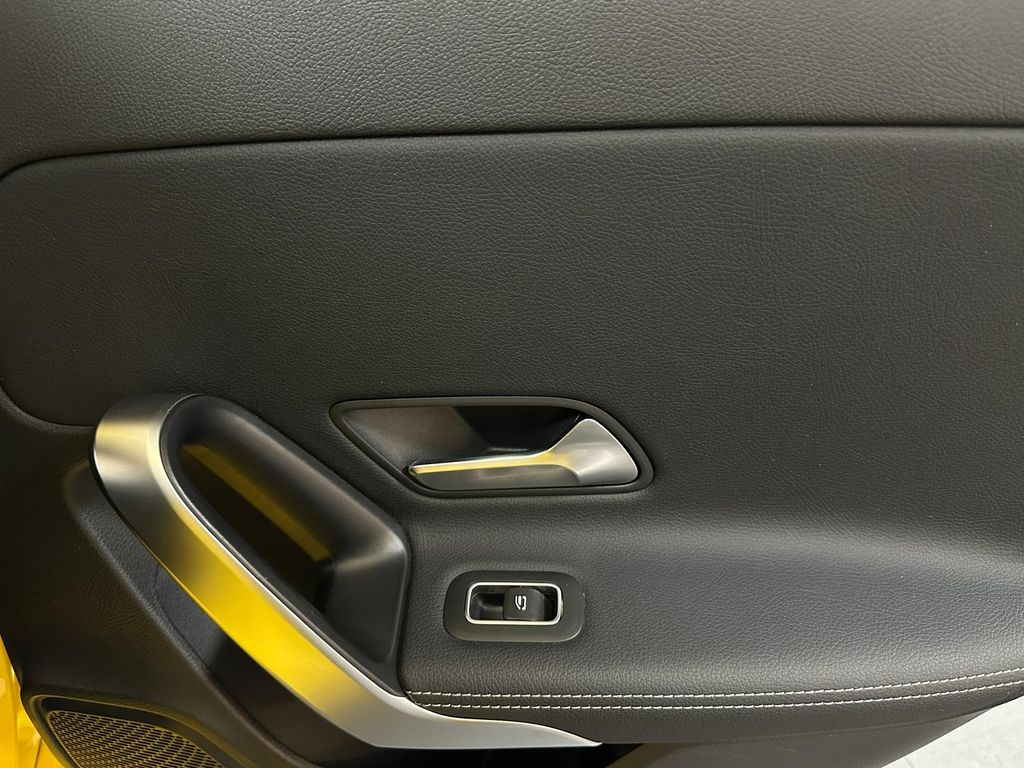 Mercedes-Benz A 220 2020