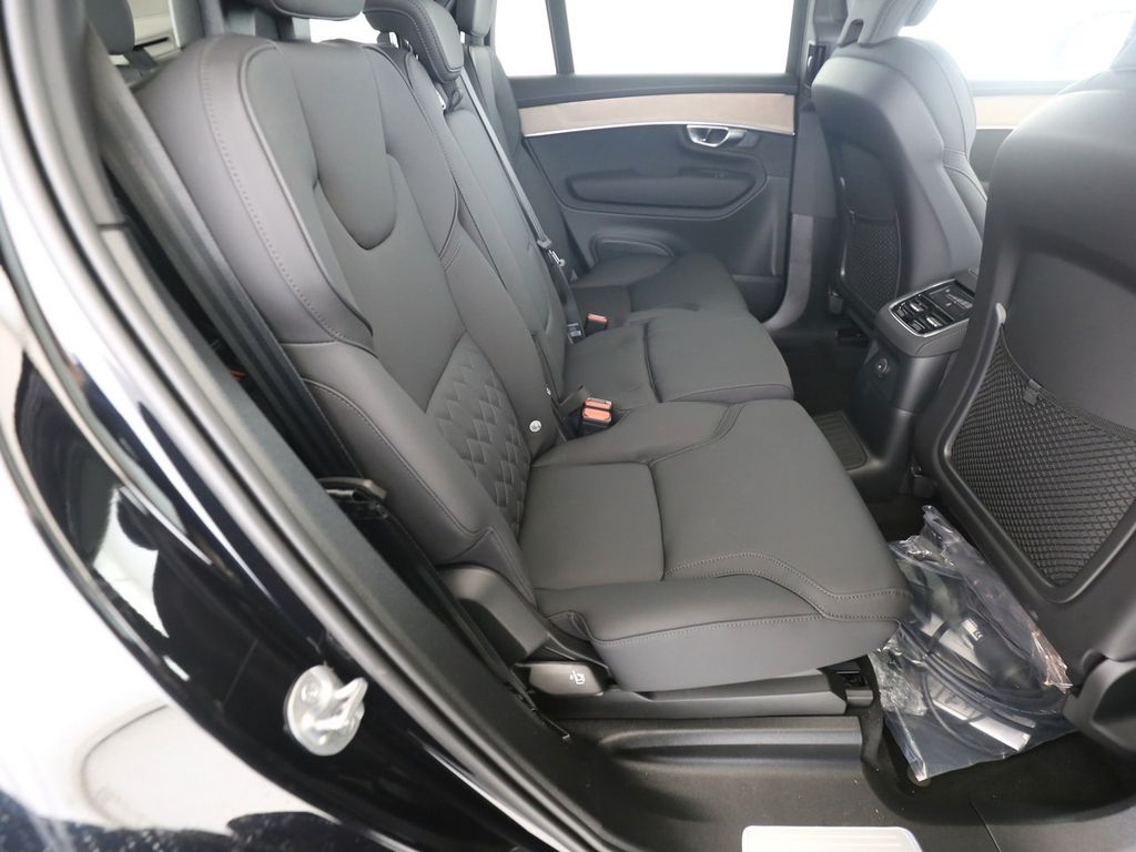 Volvo XC90 2025