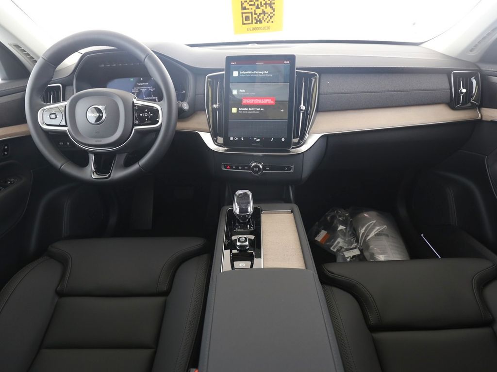Volvo XC90 2025