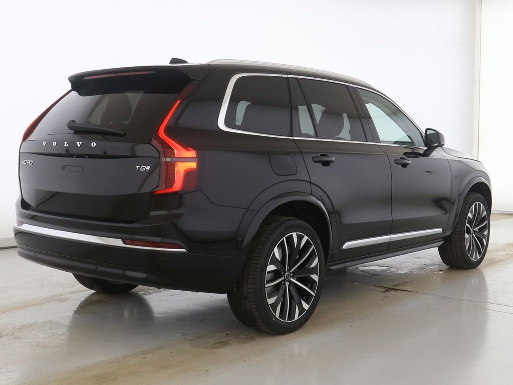 Volvo XC90 2025