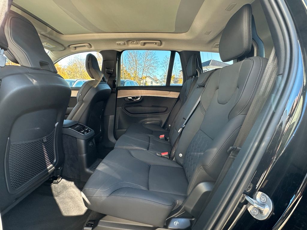 Volvo XC90 2025