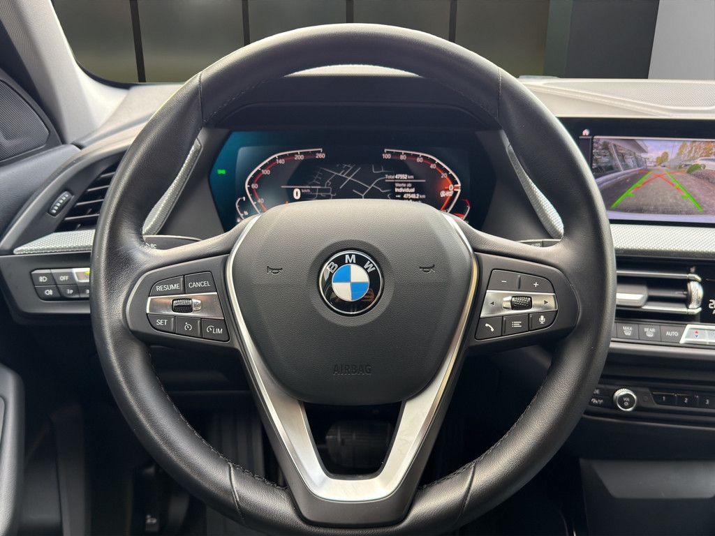 BMW 120 2022