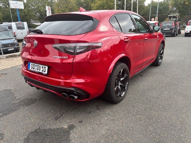 Alfa Romeo Stelvio 2023