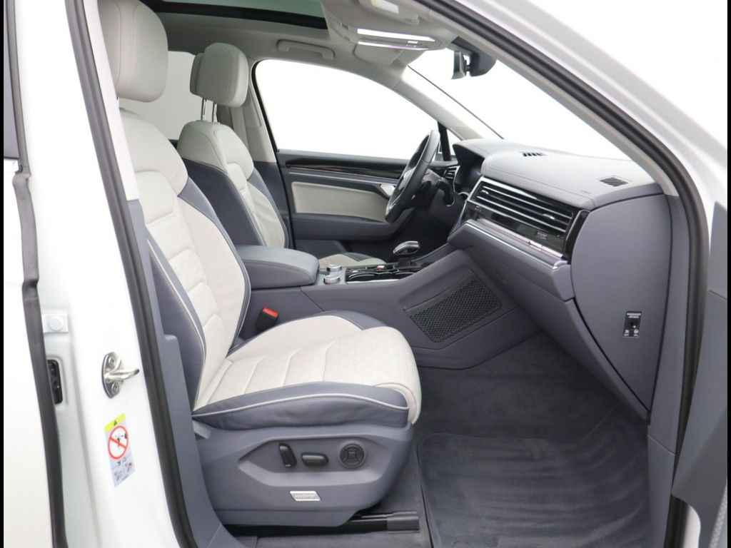 Volkswagen Touareg 2024