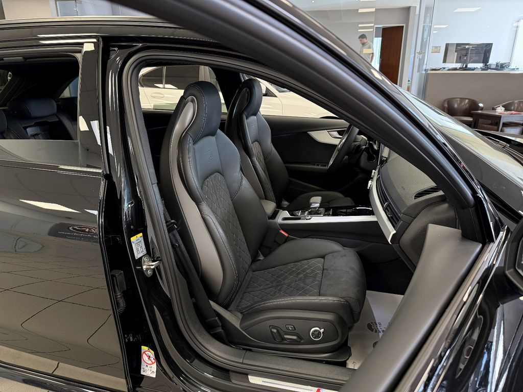 Audi A4 2024