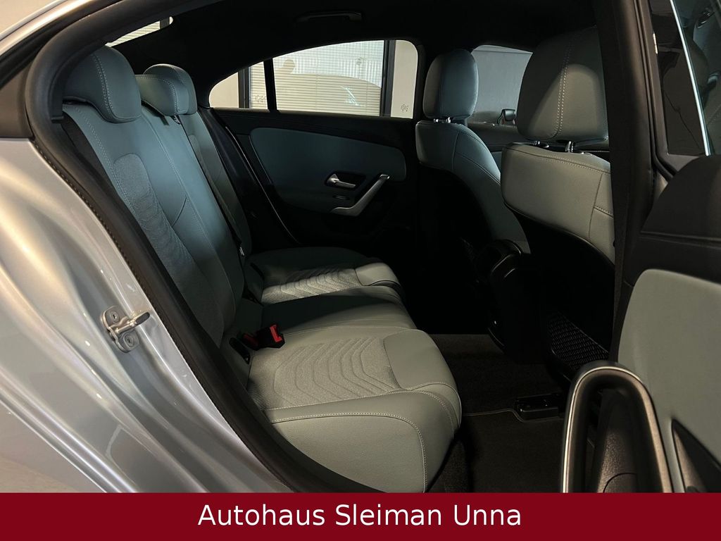 Mercedes-Benz CLA 180 2024