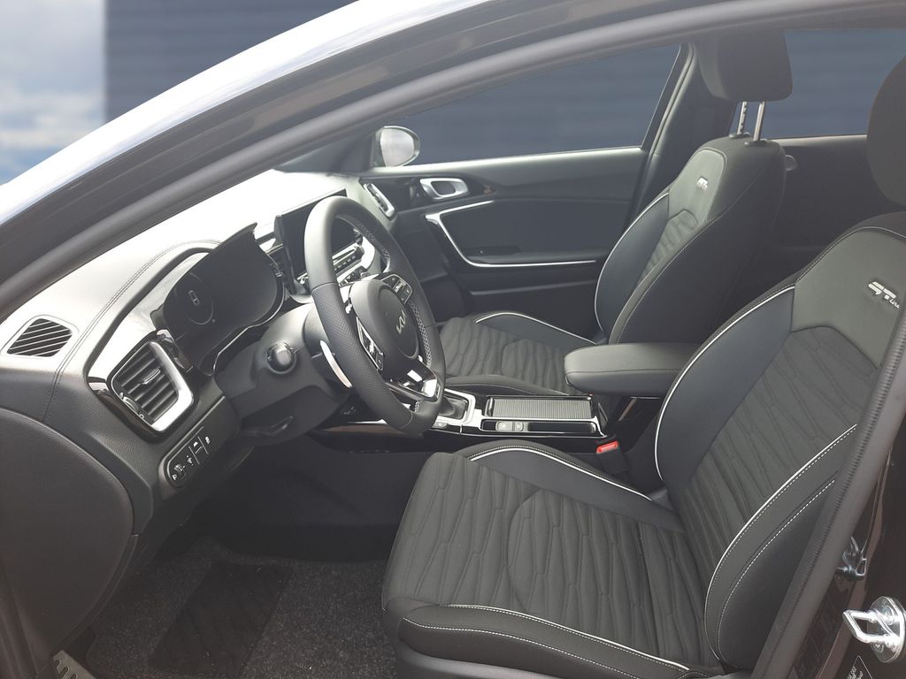 Kia pro cee'd / ProCeed 2025