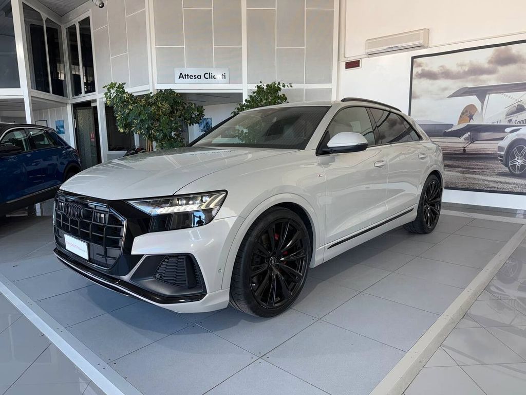 Audi Q8 2022