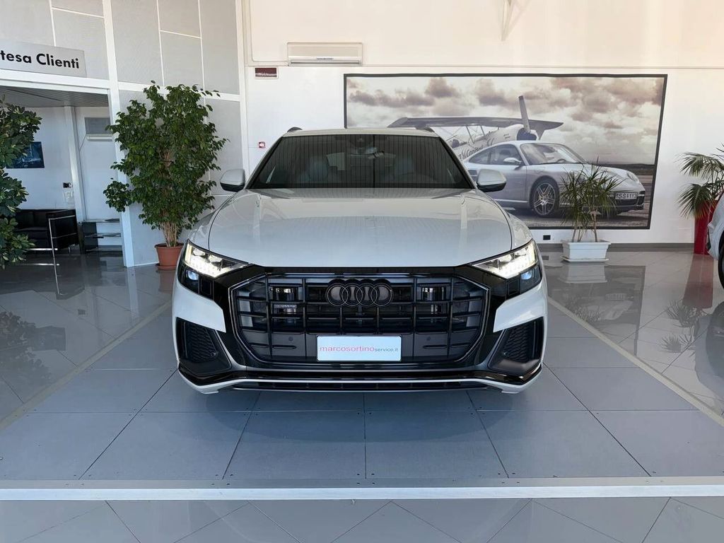 Audi Q8 2022
