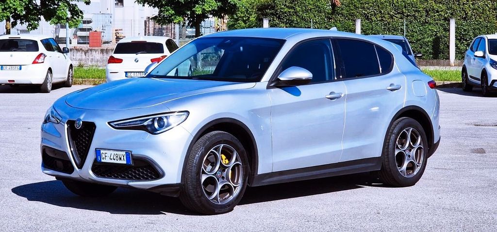 Alfa Romeo Stelvio 2021