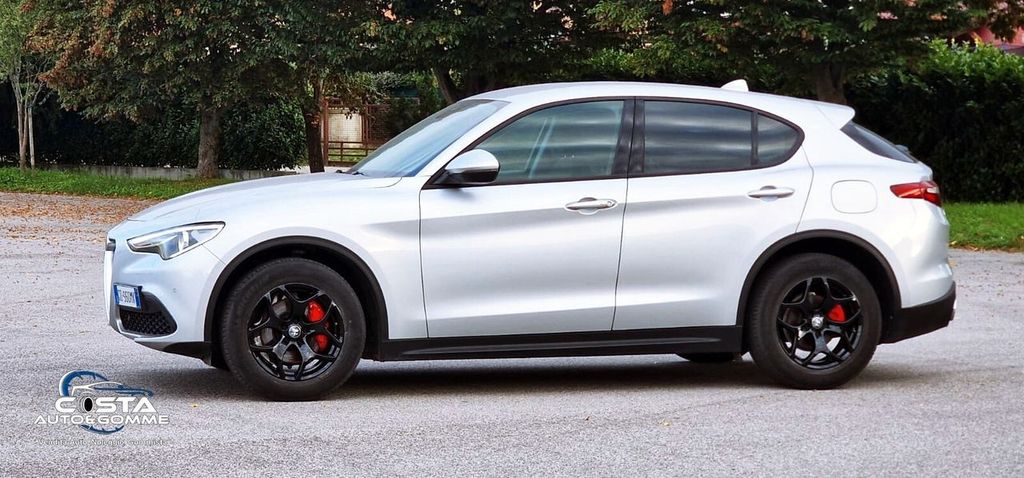 Alfa Romeo Stelvio 2020