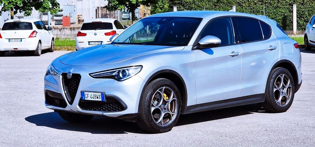Alfa Romeo Stelvio 2021