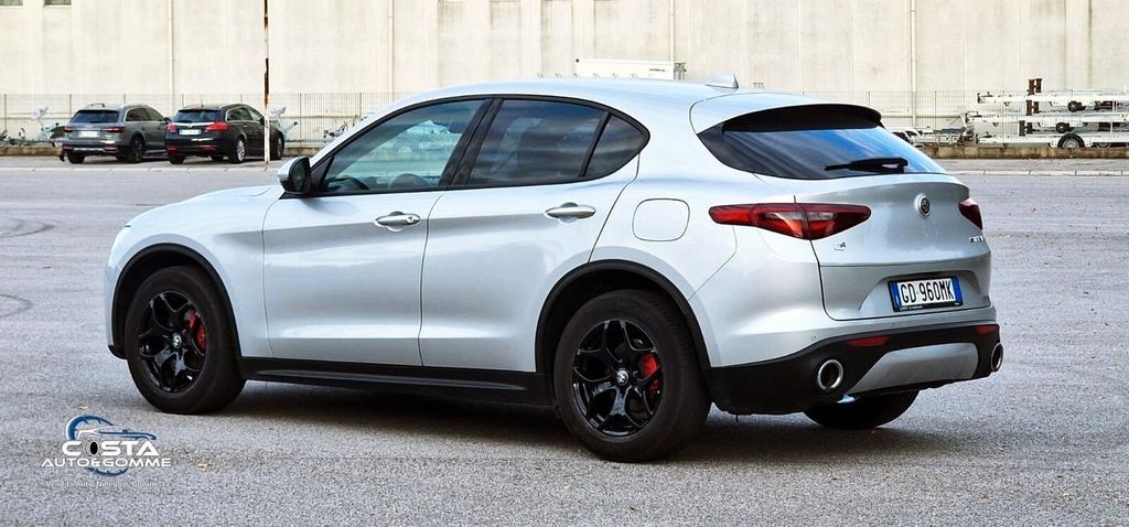 Alfa Romeo Stelvio 2020