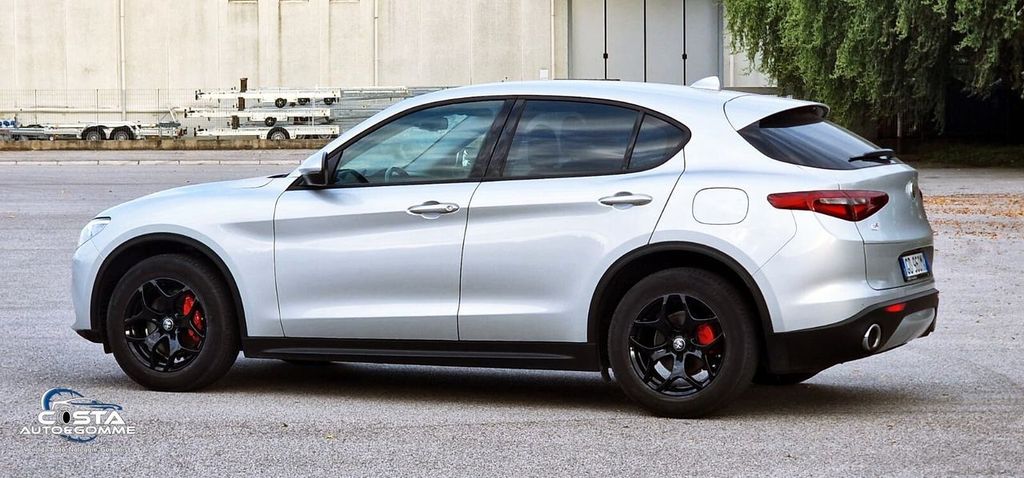 Alfa Romeo Stelvio 2020