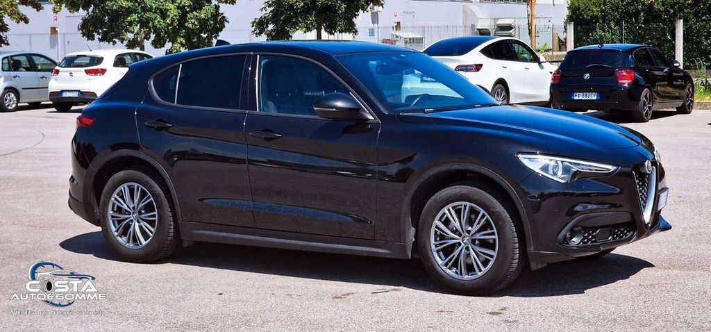 Alfa Romeo Stelvio 2022