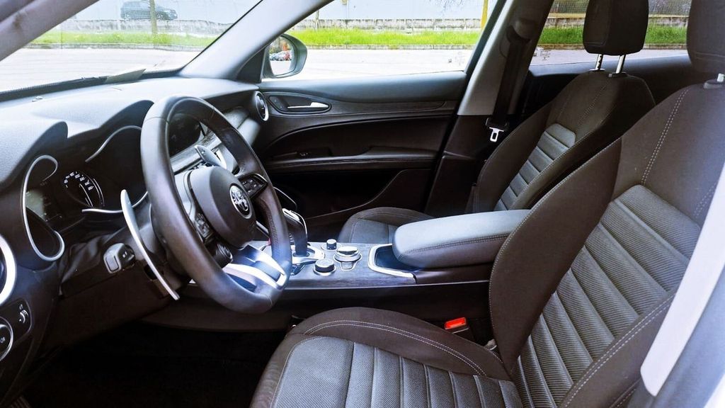 Alfa Romeo Stelvio 2020