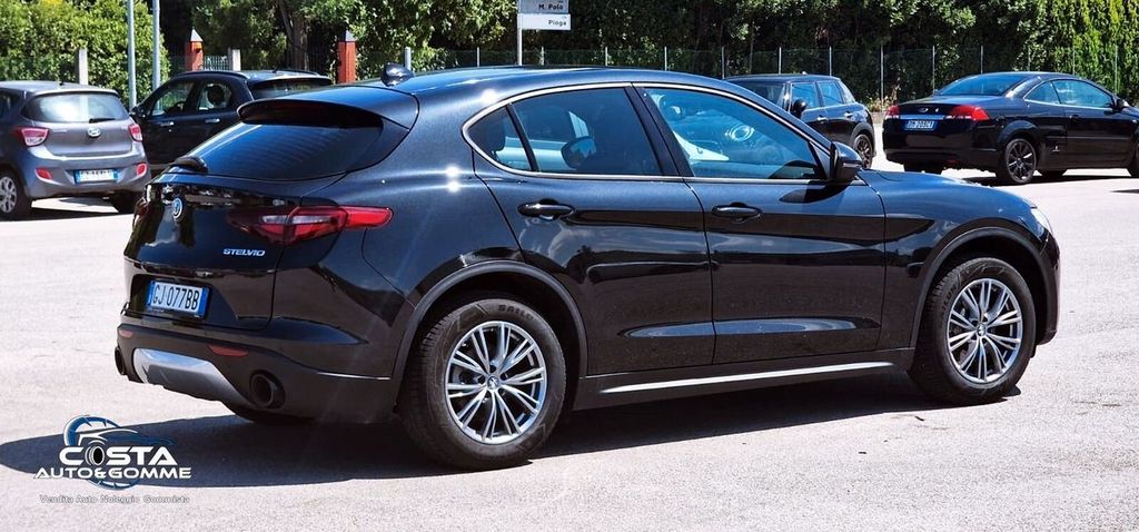 Alfa Romeo Stelvio 2022