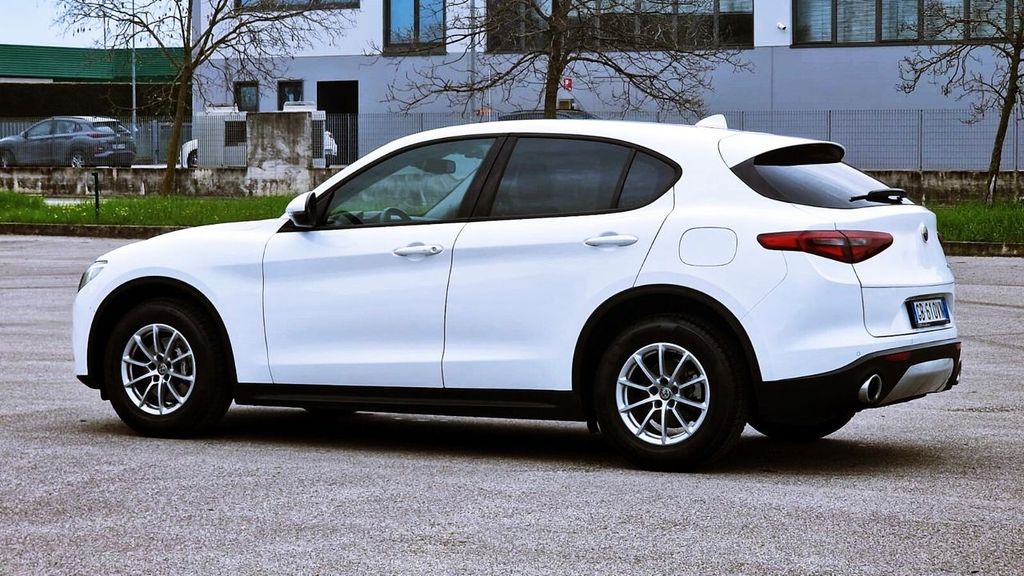 Alfa Romeo Stelvio 2020