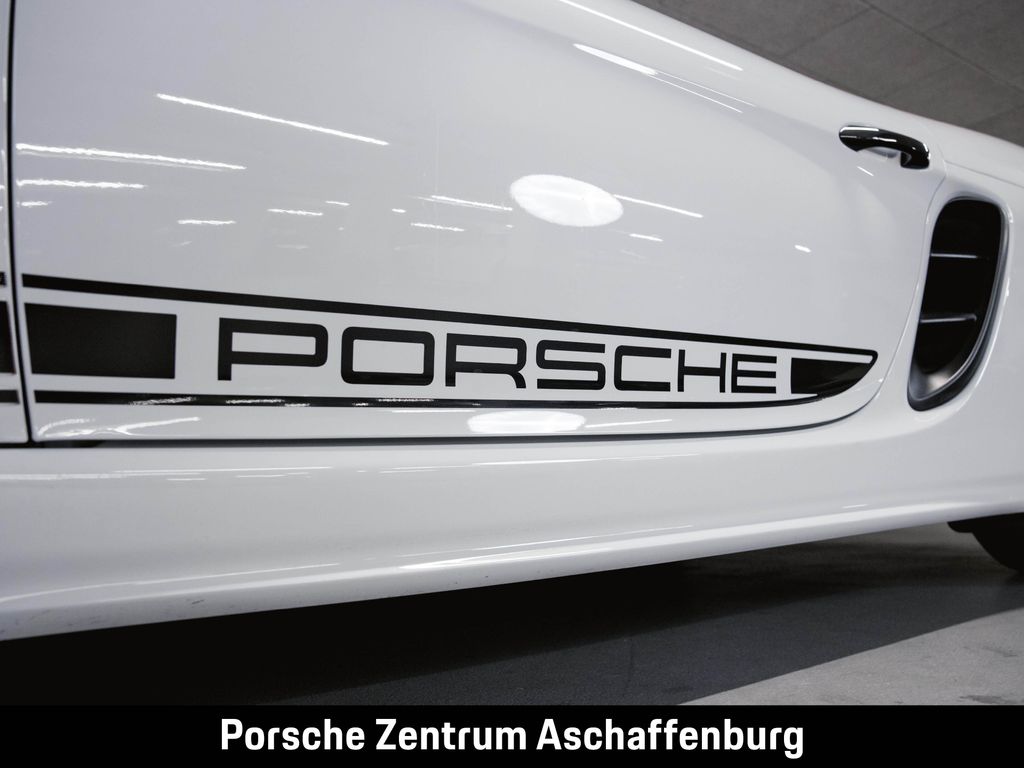 Porsche Boxster 2024
